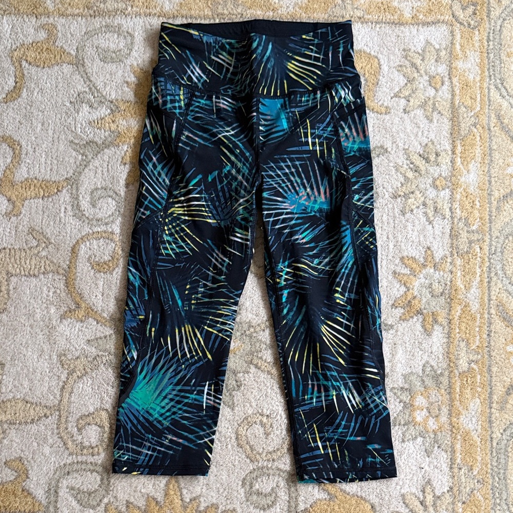 Sweaty Betty Zero Gravity Capri Leggings